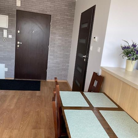 Komfortowe Studio 52 M2 W Centrum Grojca Grojec  Exterior foto