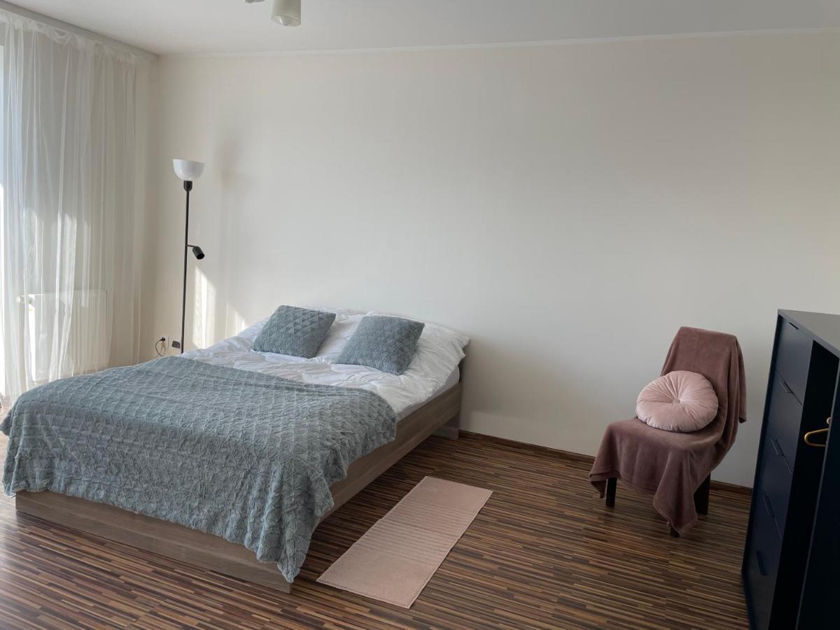 Komfortowe Studio 52 M2 W Centrum Grojca Grojec  Exterior foto
