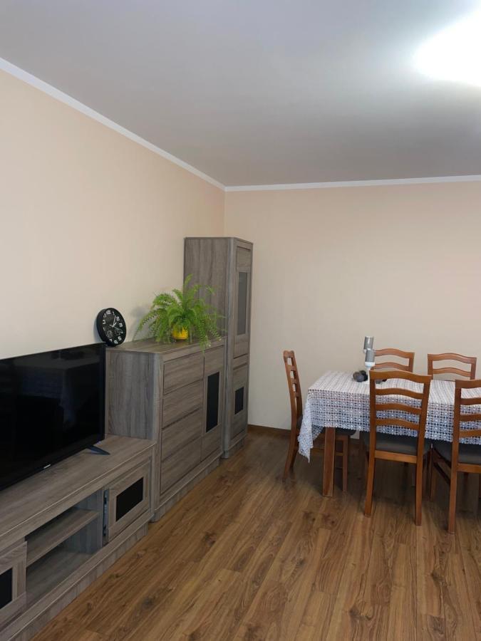 Komfortowe Studio 52 M2 W Centrum Grojca Grojec  Exterior foto