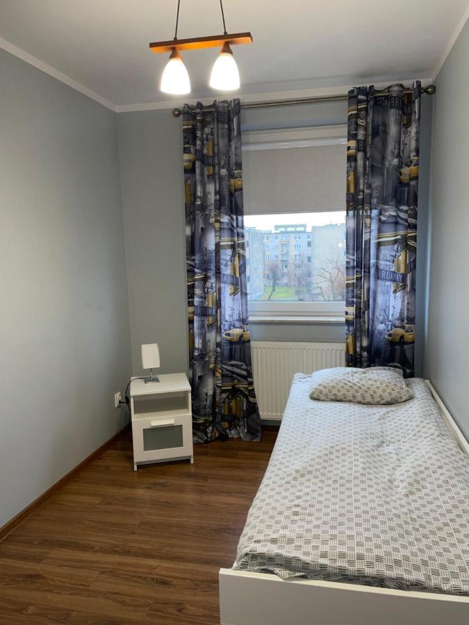 Komfortowe Studio 52 M2 W Centrum Grojca Grojec  Exterior foto