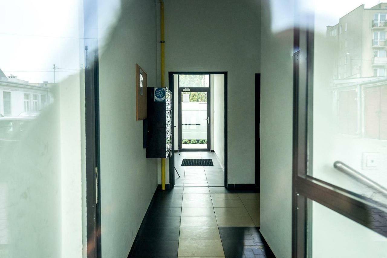 Komfortowe Studio 52 M2 W Centrum Grojca Grojec  Exterior foto